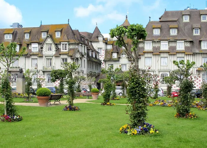 Laetitia By Interhome 滨海图维列