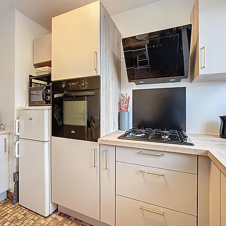 Apartamento Laetitia By Interhome