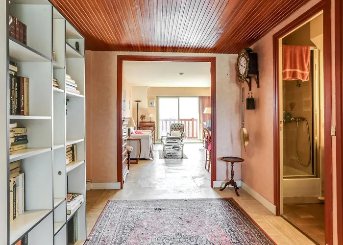 Laetitia By Interhome Apartamento