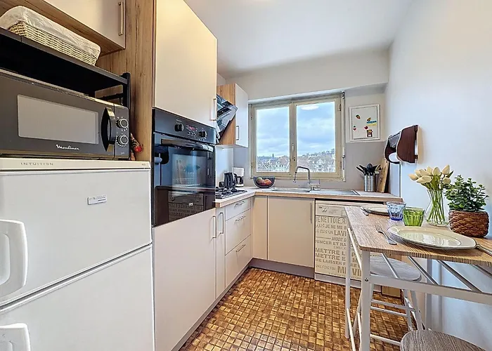 Laetitia By Interhome